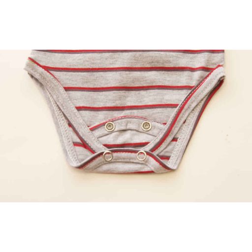 Rövid ujjú dupla patentos " Baby Boss" feliratú baba body