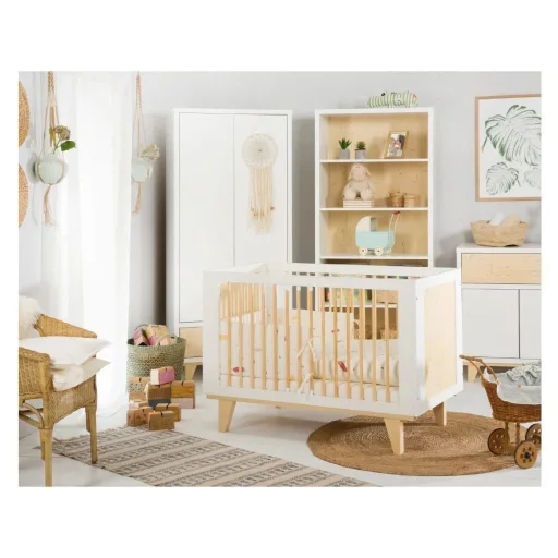 Klups Lydia könyvespolc