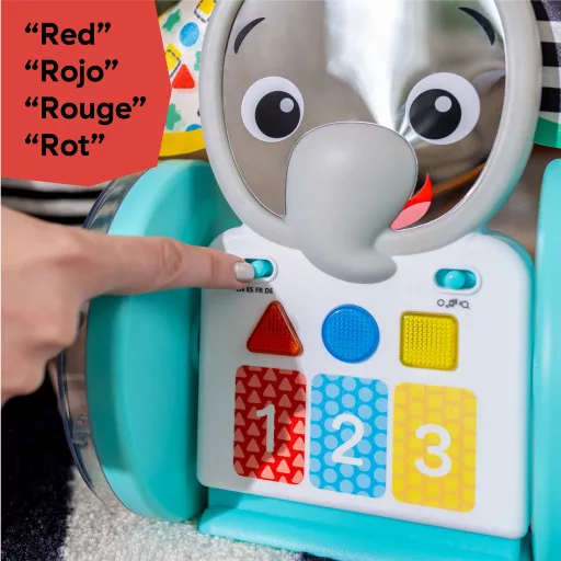 Baby Einstein Zenélő interaktív játék Chase & Tap Earl™ - 6hó+
