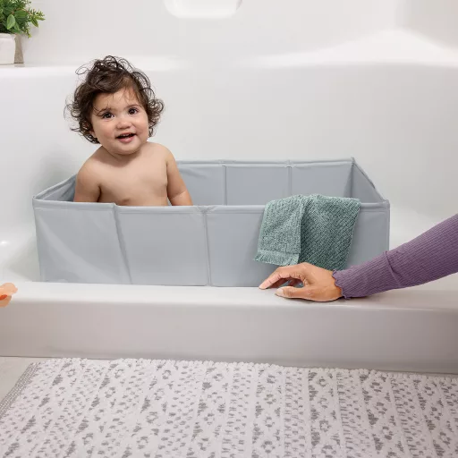 INGENUITY Tuckaway összecsukható utazótálca szürke12hó+