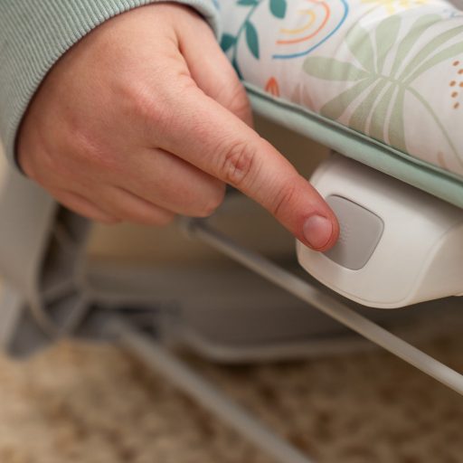 INGENUITY Rezgő pihenőszék 3 az 1-ben Keep Cozy™ Madi™ 0m+, 18 kg-ig