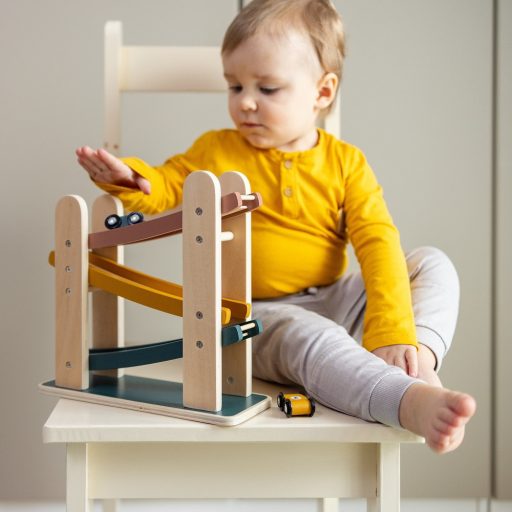 Petite&Mars Fa játék – Versenypálya Milky Way Wood of Mars 18hó+ - Cosmic Blue