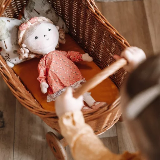 Petite&Mars Plüss játékbaba, Sophie, 0 hó+, 35 cm