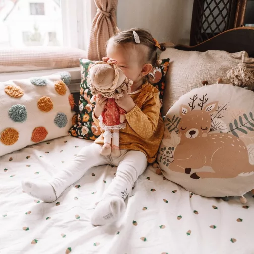 Petite&Mars Plüss játékbaba, Sophie, 0 hó+, 35 cm