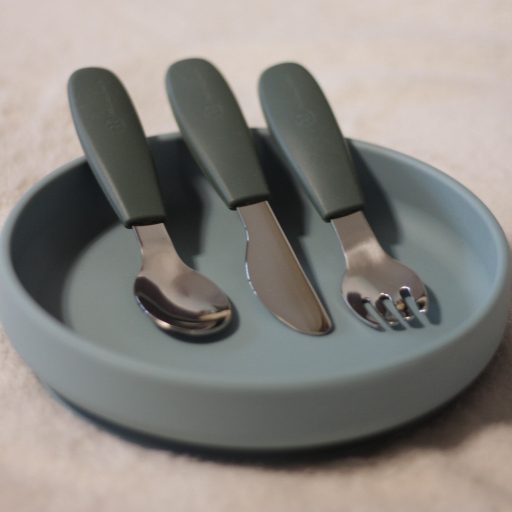 Petite&Mars Rozsdamentes acél evőeszközkészlet Take&Match Misty Green 12m+