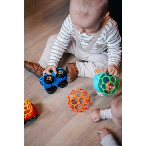 OBALL játékautó 3hó+ - kék