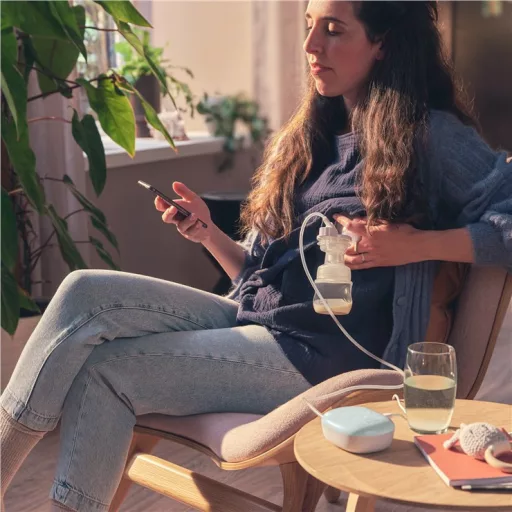 Philips AVENT Elektromos mellszívó Essential SCF323/11