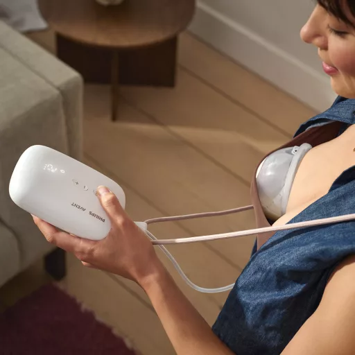 Philips AVENT Elektromos mellszívó Hands-Free Premium Plus SCF531/11